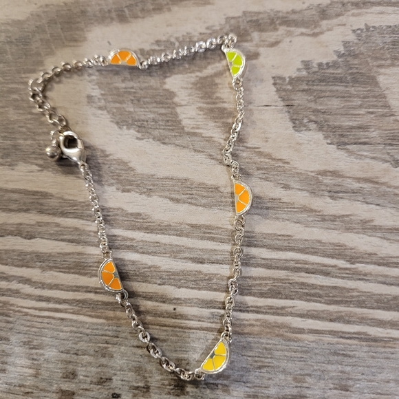 Bracelets - Picture 14 of 16